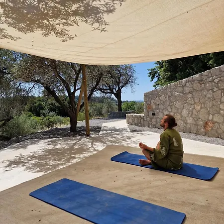 Massari Hills Luxury Living Malónasz