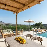 Massari Hills Luxury Living * Malona Village