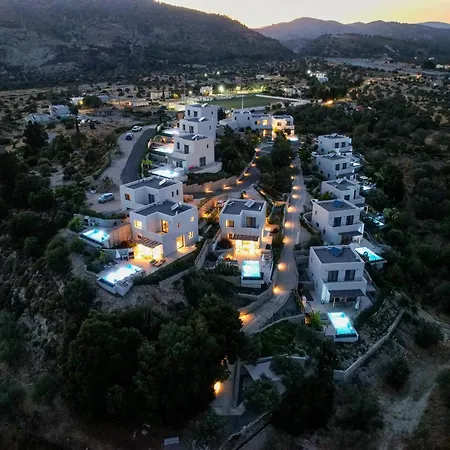 Vila Massari Hills Luxury Living *